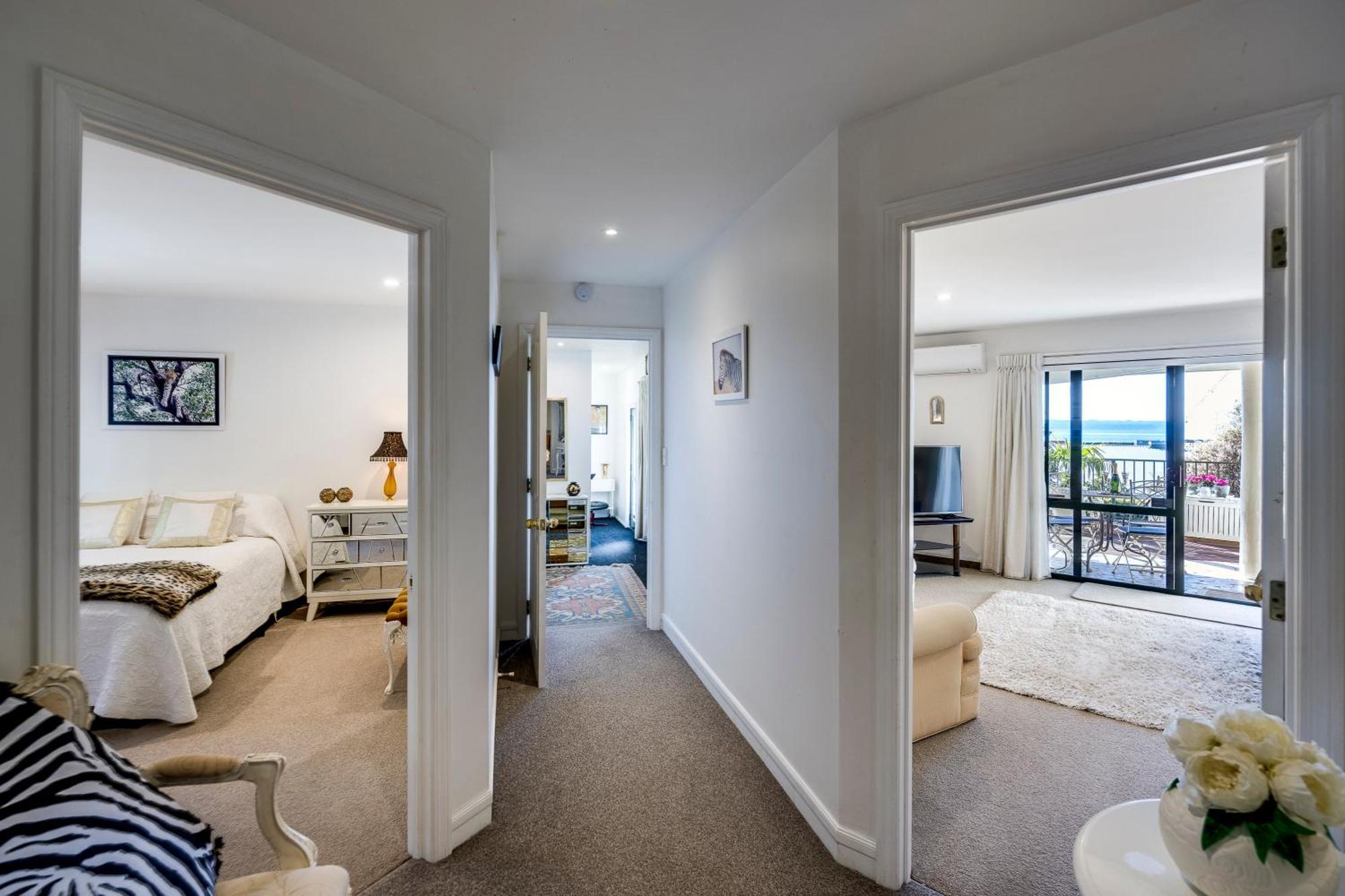 Maison Blue - Chic Garden Apartment Napier Dış mekan fotoğraf